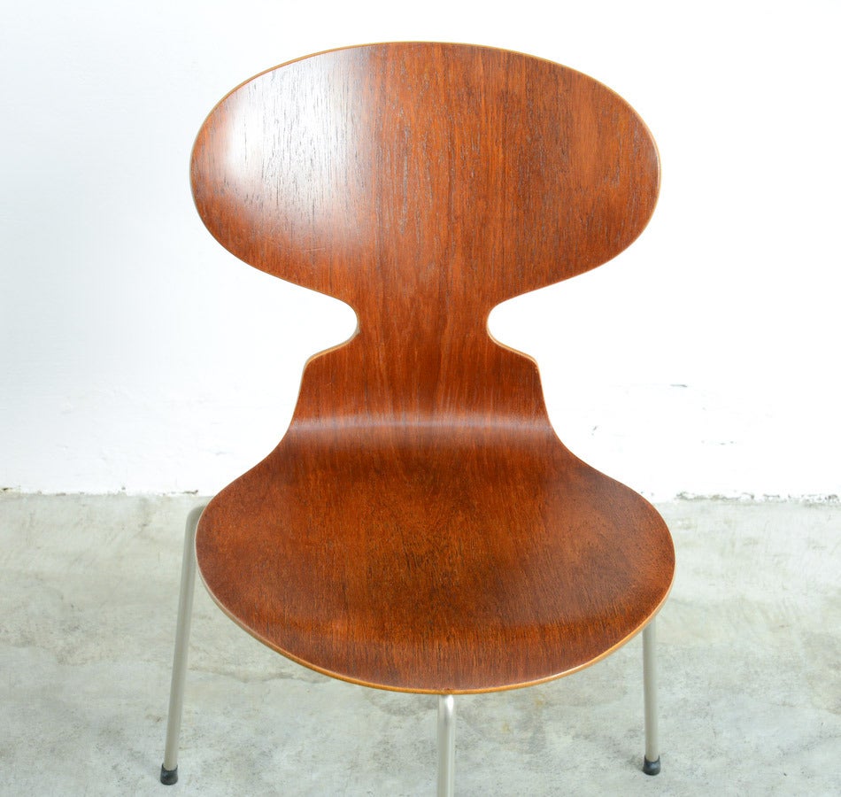 Three-legged Ant Chair by Arne Jacobsen for Fritz Hansen In Excellent Condition In Vlimmeren, BE