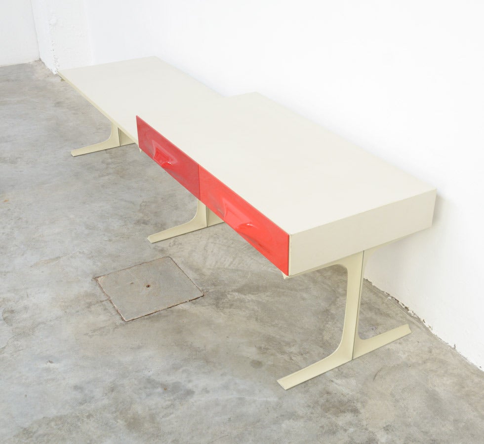 Low Cabinet by Raymond Loewy for DF2000 4