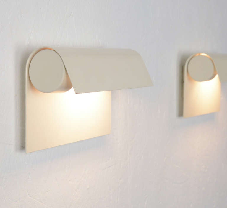 Pair of Wall Lamps GE 50 by Ch. Gevers for Light In Excellent Condition In Vlimmeren, BE