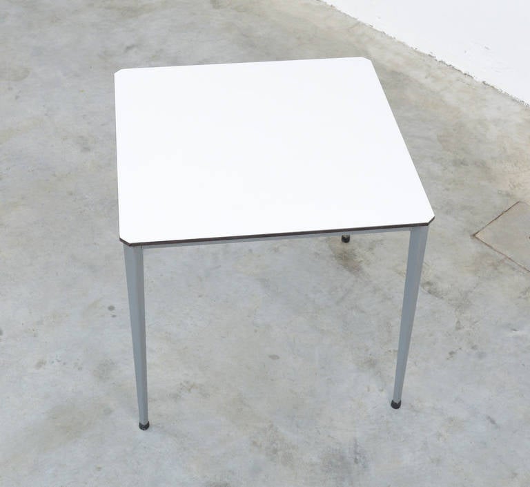 Square Dining Table Recent by Wim Rietveld for Ahrend De Cirkel In Good Condition In Vlimmeren, BE