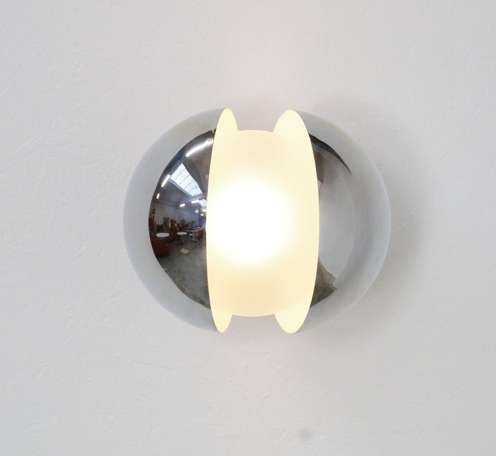 Wall Lamp Diaframma by G. Piero & A. Monti for Fontana Arte