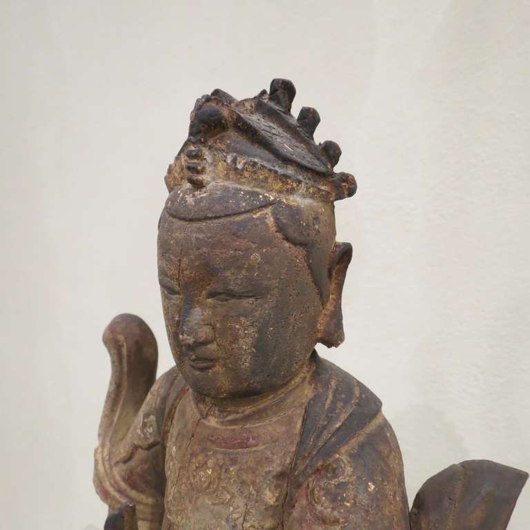 Fine Hard Wood Sculpture of a Deity, China, Ch'ien-Lung Kingdom, 1736-1795 In Good Condition In Torino, IT