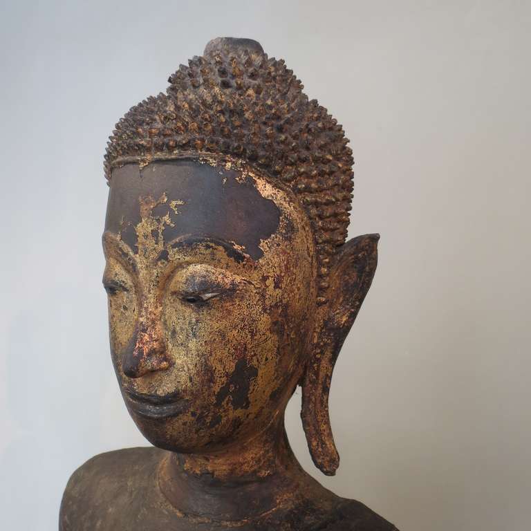 antique bronze buddha