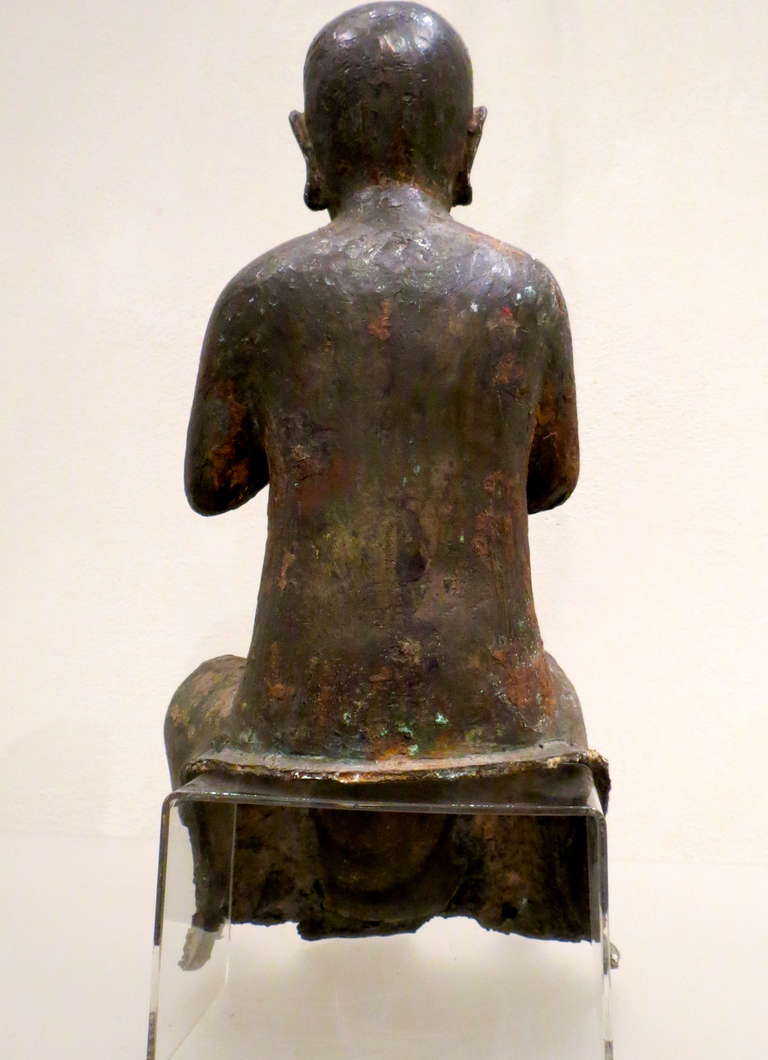 Early 17th Century Bronze Figure of a Seated Luohan, Ming Dynasty, 1368-1644 For Sale