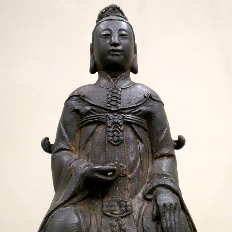 Fine Vietnamese Cast Bronze Taoist Ancestor Statue In Good Condition In Torino, IT