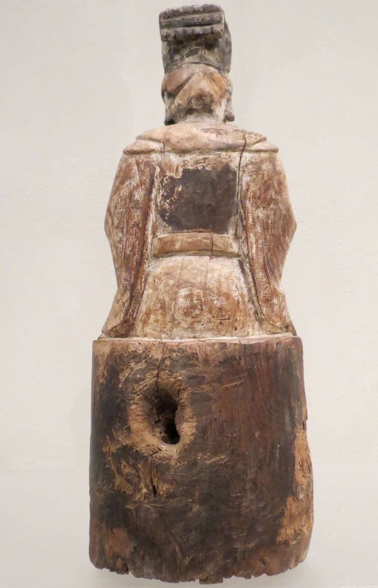 Wood Figure of Xi Wang Mu, K'ang-hsi Kingdom, 1662-1722 In Good Condition In Torino, IT