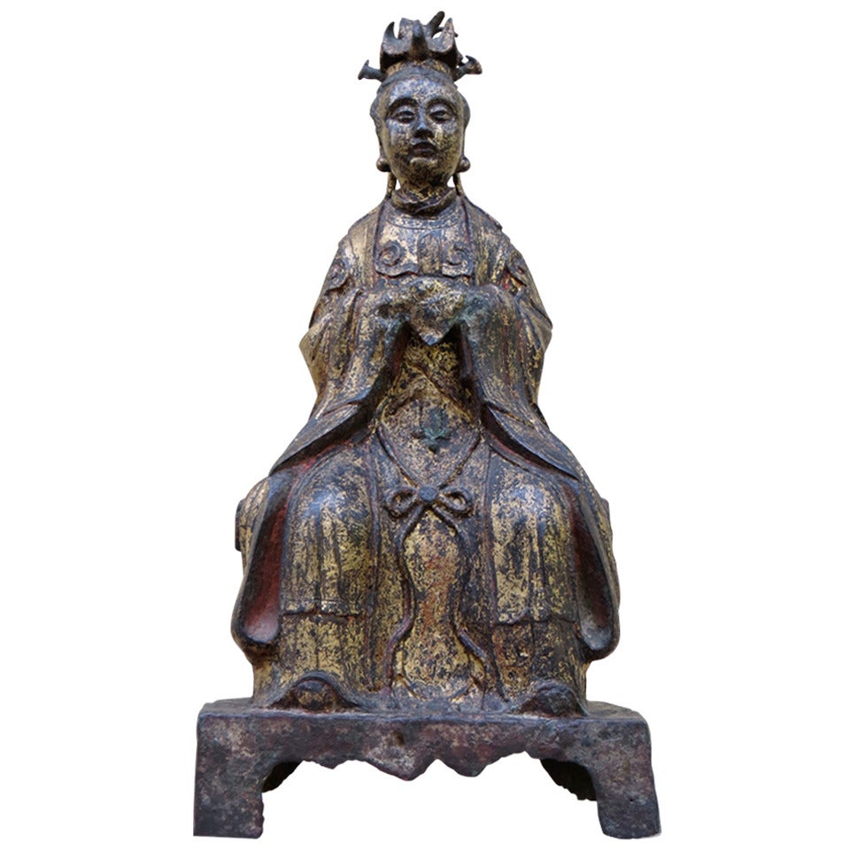 Vergoldete Bronzefigur von Xi-Wang-Mu, Qing-Dynastie, Qianlong-Kingdom im Angebot
