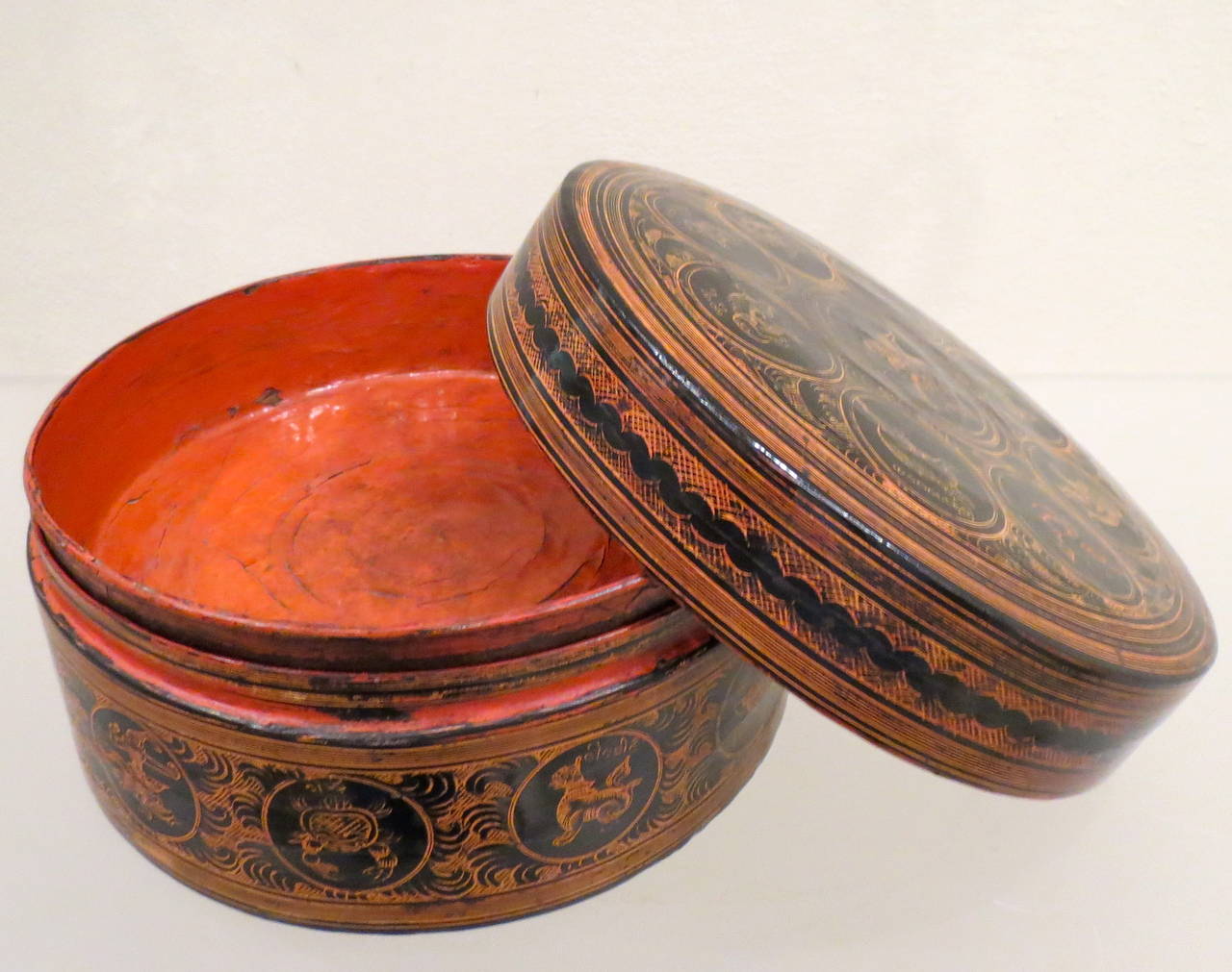 Late 19th Century Burmese Red Lacquer Betel-Box 1