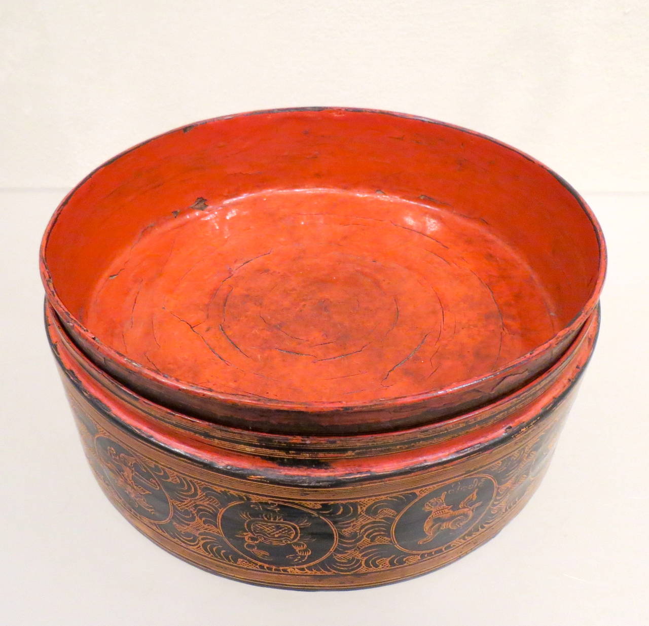 Late 19th Century Burmese Red Lacquer Betel-Box 2