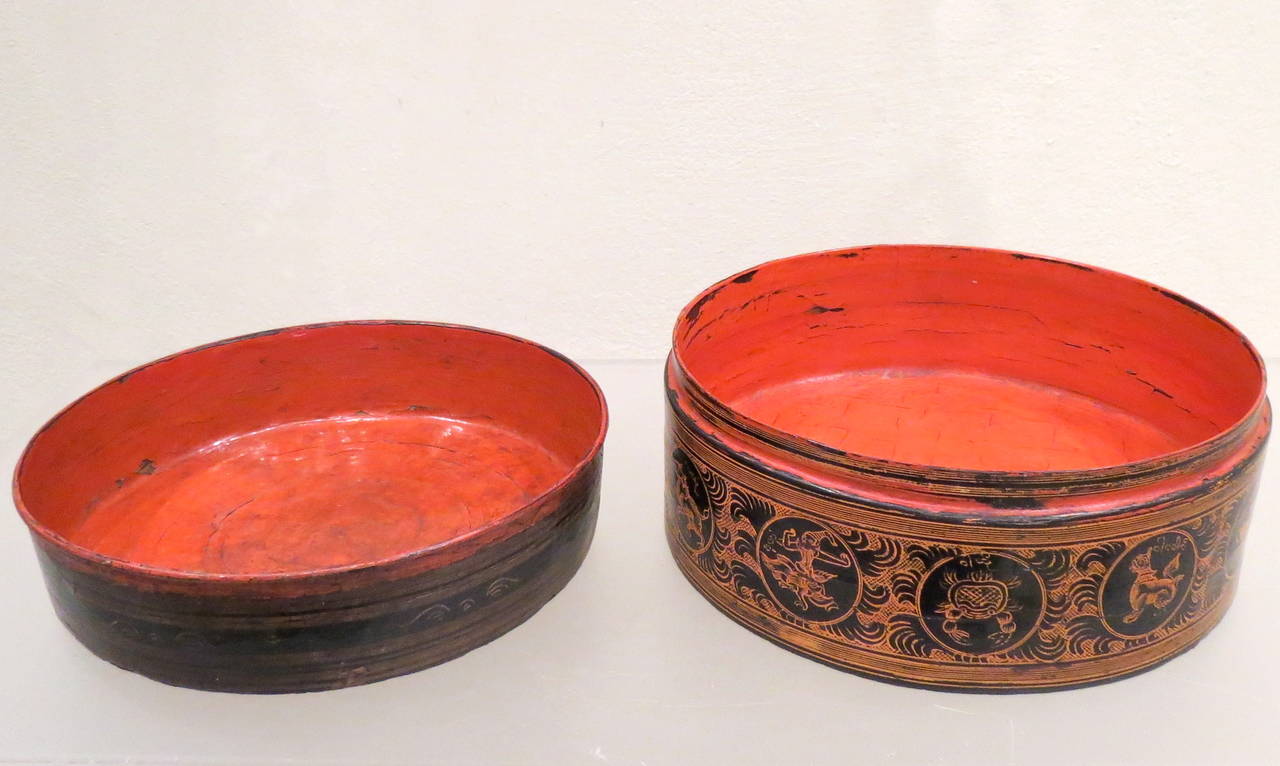 Late 19th Century Burmese Red Lacquer Betel-Box 3