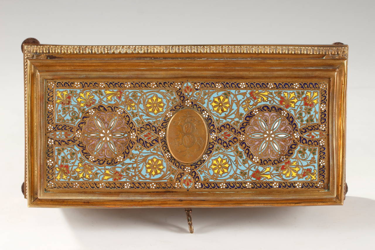 Enameled bronze box by Tahan, circa 1870 In Good Condition For Sale In Paris, FR