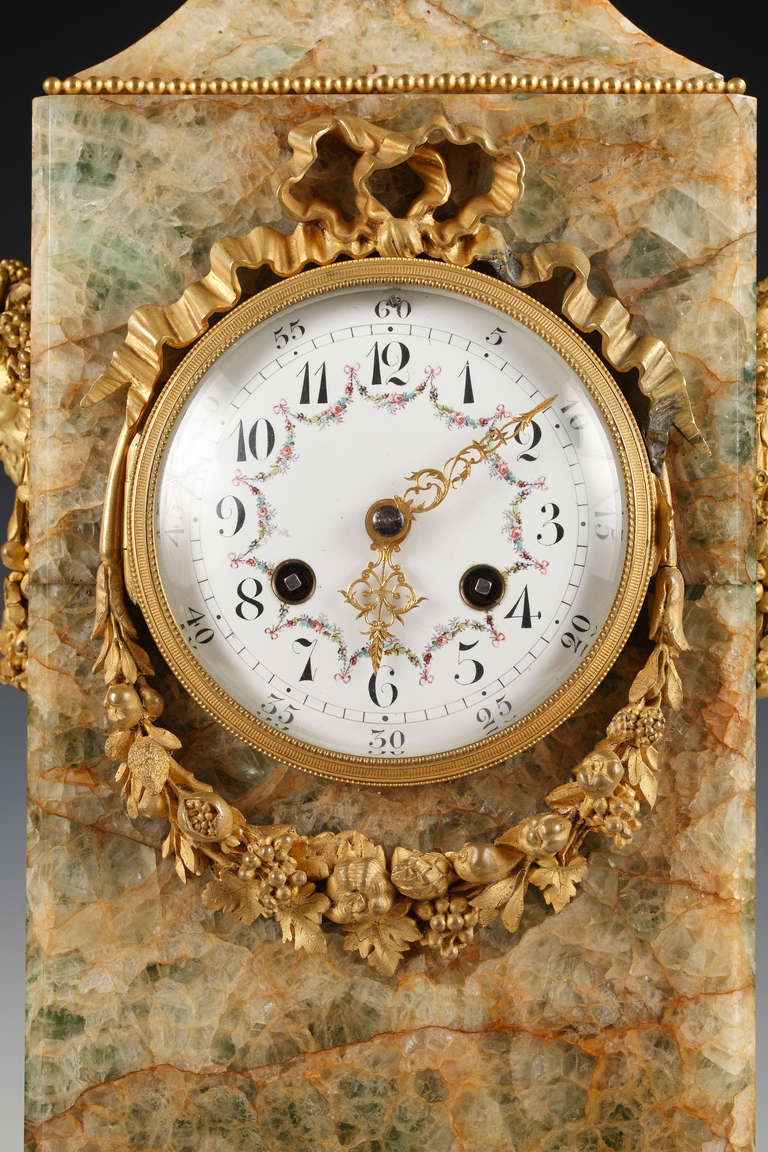 Ormolu The “Doves” Splath-Fluor Clock Attributed to Susse Frères For Sale