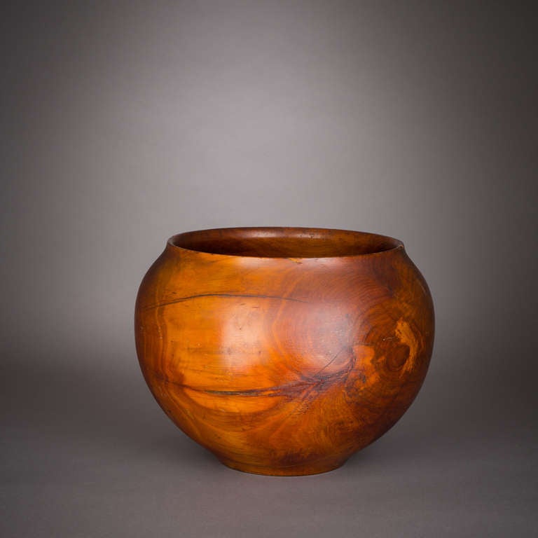 19th Century Hawaiian Bowl In Good Condition In New York, NY