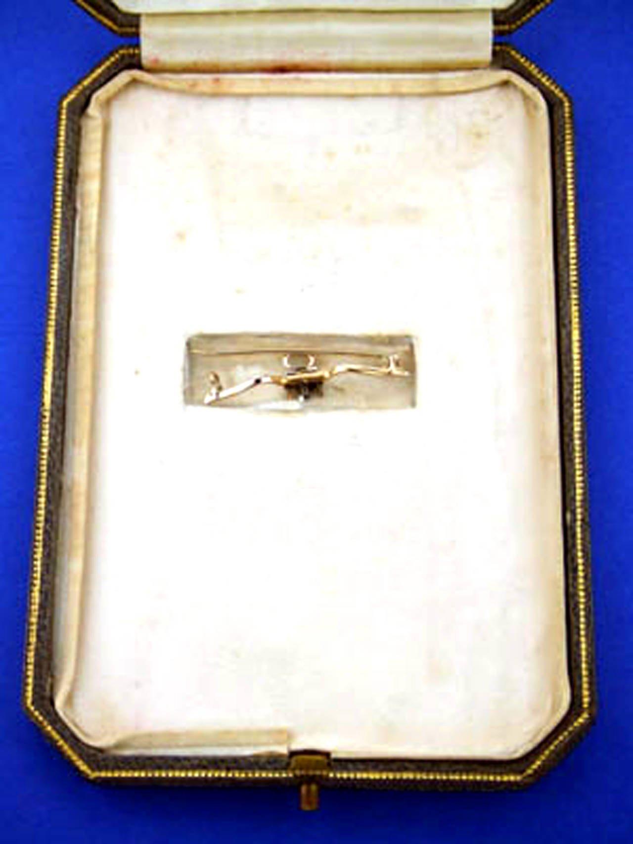 Victorian Emerald Diamond Pendant or Brooch, circa 1860 For Sale 2