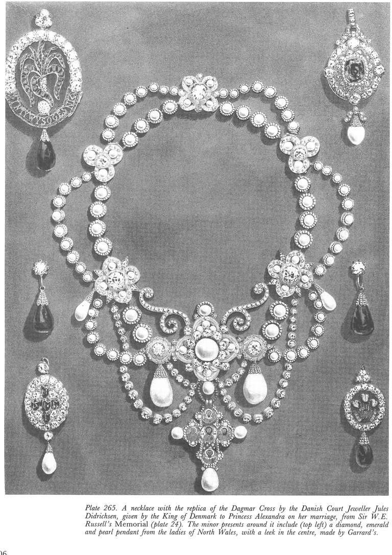 « Jewellery 1789-1910 : The International Era » (L'ère internationale de Shirley Bury) en vente 4