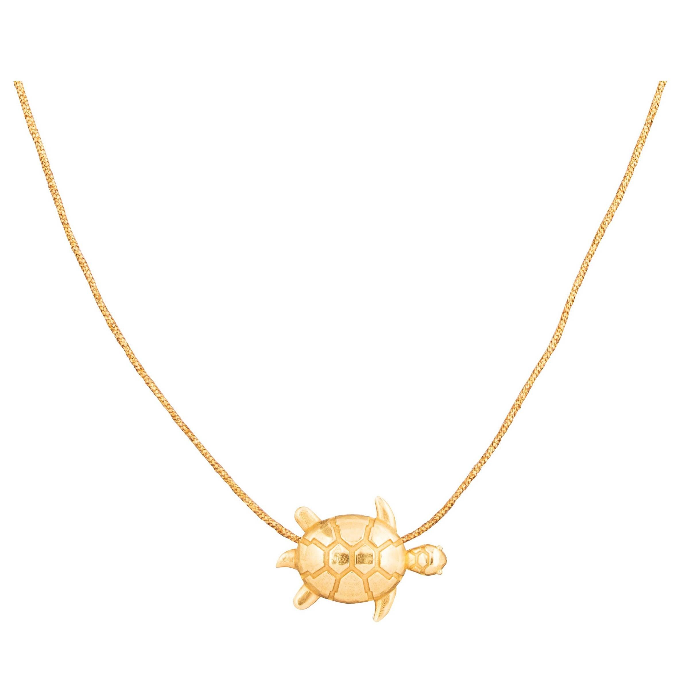 Lucky 18 Karat Yellow Gold Turtle Necklace For Sale