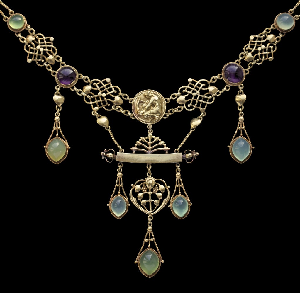 llustrated in our book:
Beatriz Chadour-Sampson & Sonya Newell-Smith, Tadema Gallery London Jewellery from the 1860s to 1960s, Arnoldsche Art Publishers, Stuttgart 2021, cat. no. 333 
Provenance: Family descent.
This necklace was a gift to Lady