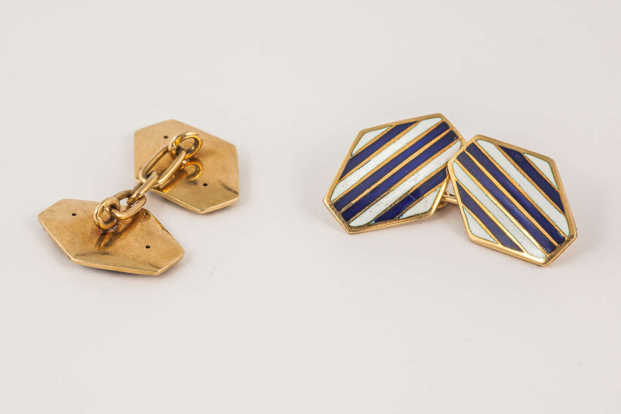 Men's Art Deco Navy and White Enamel 18 Karat Gold Cufflinks For Sale