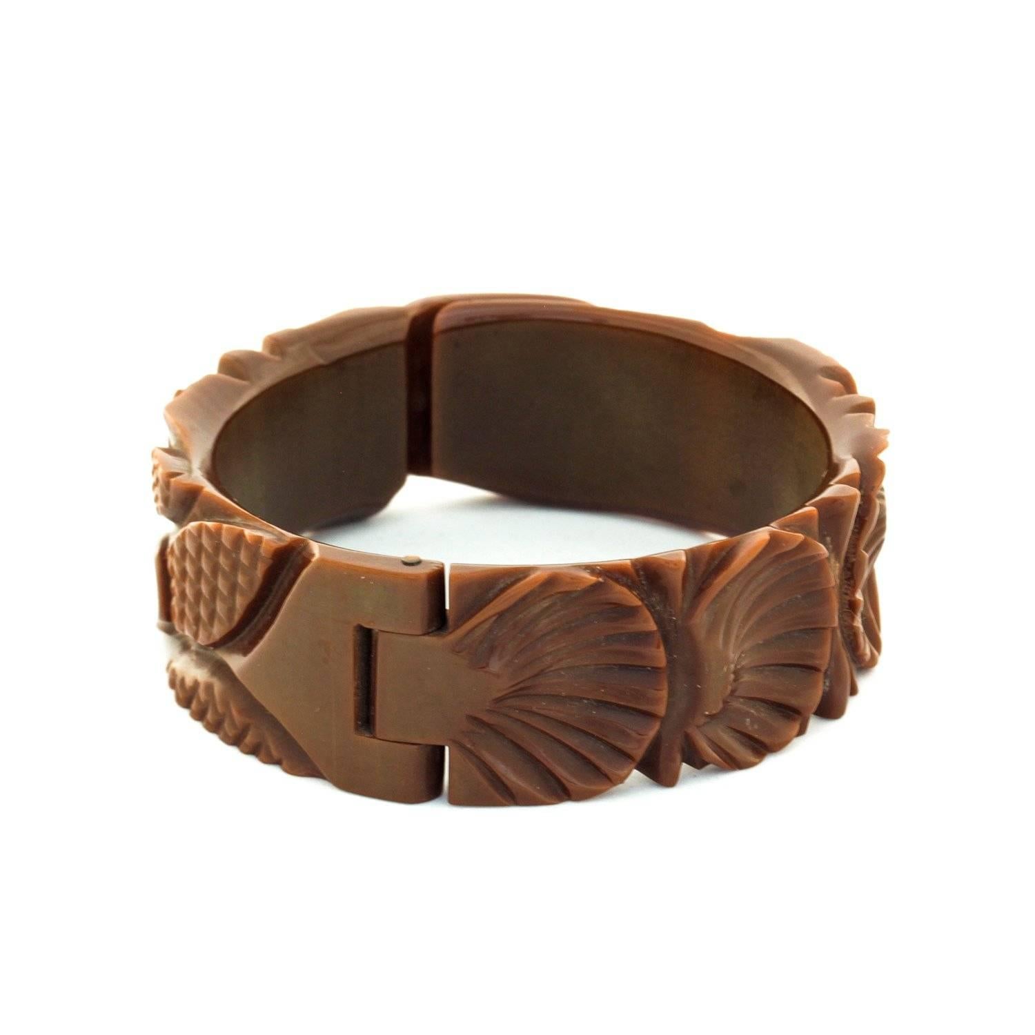 Art Deco Vintage Hand-Carved Milk Chocolate Colored Bakelite Bangle For Sale