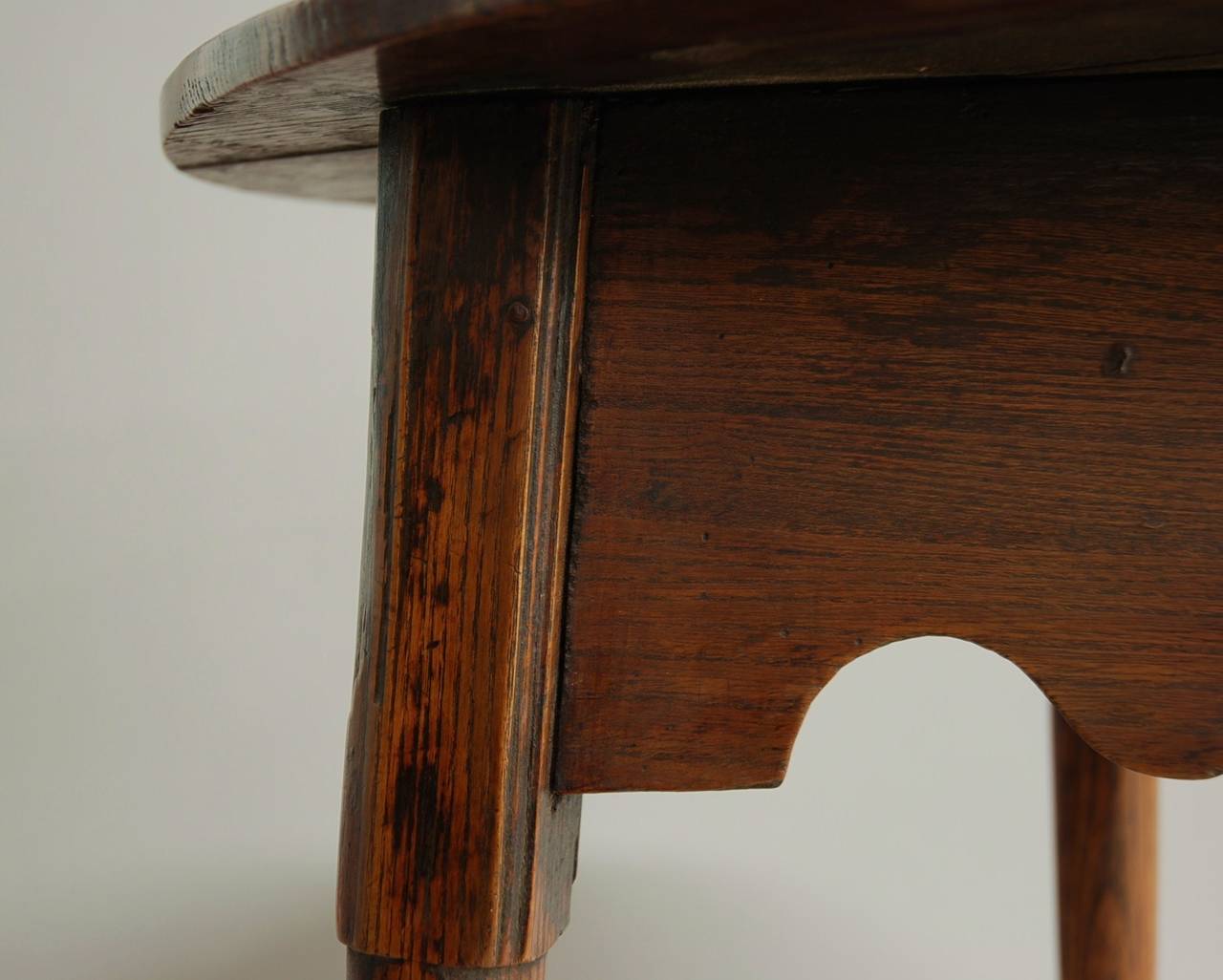 Late 18th Century Oak and Ash Cricket Table 1