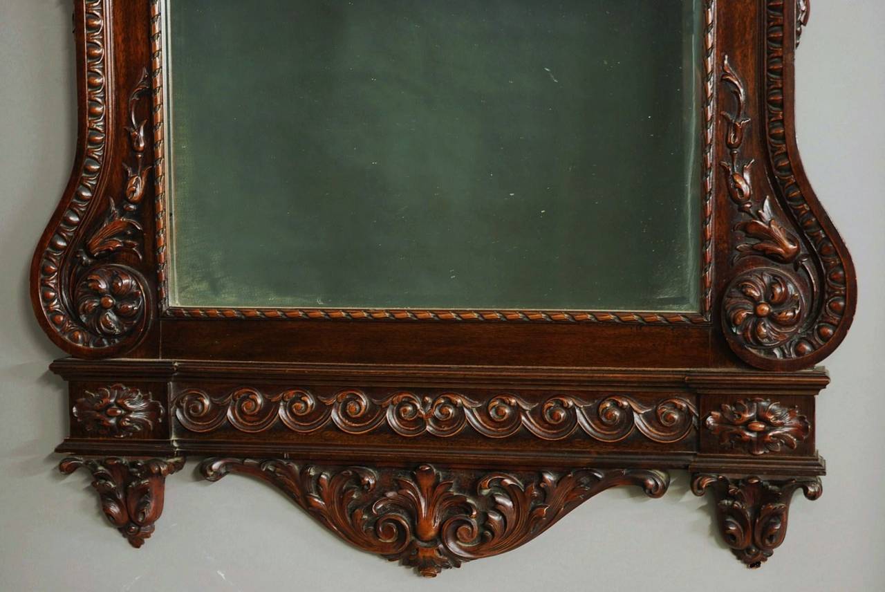 Fine Quality Mahogany Pier Mirror in the William Kent Style In Good Condition For Sale In Suffolk, GB