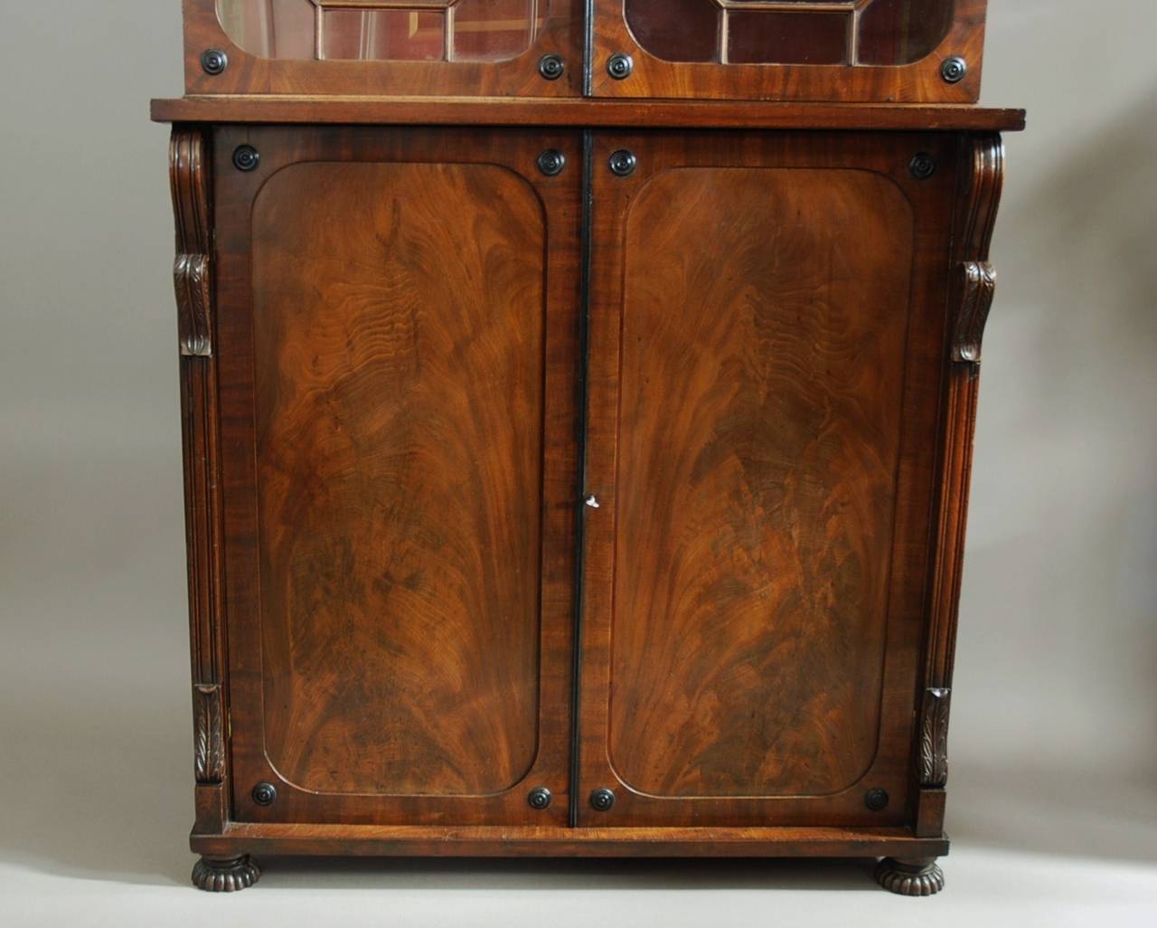 Early 19th Century Mahogany Glazed Bookcase For Sale 1