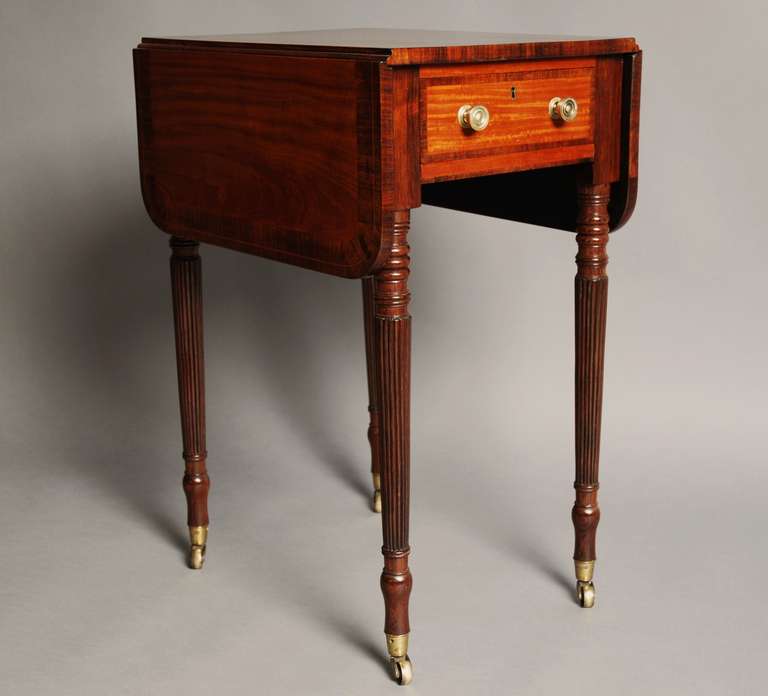 Early 19th Century, Satinwood Drop-Leaf Table of Small Proportions 2