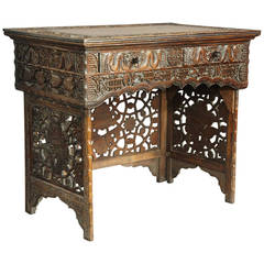 Chinesischer geschnitzter Schreibtisch oder Tisch aus Hartholz aus dem späten 19.