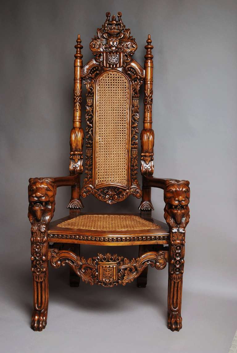 Pair of Large Ceremonial Chairs In Excellent Condition In Suffolk, GB
