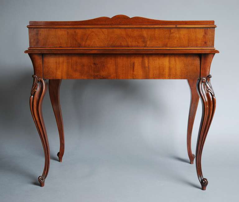 Mid-19th Century French Mahogany Bonheur da Jour 5