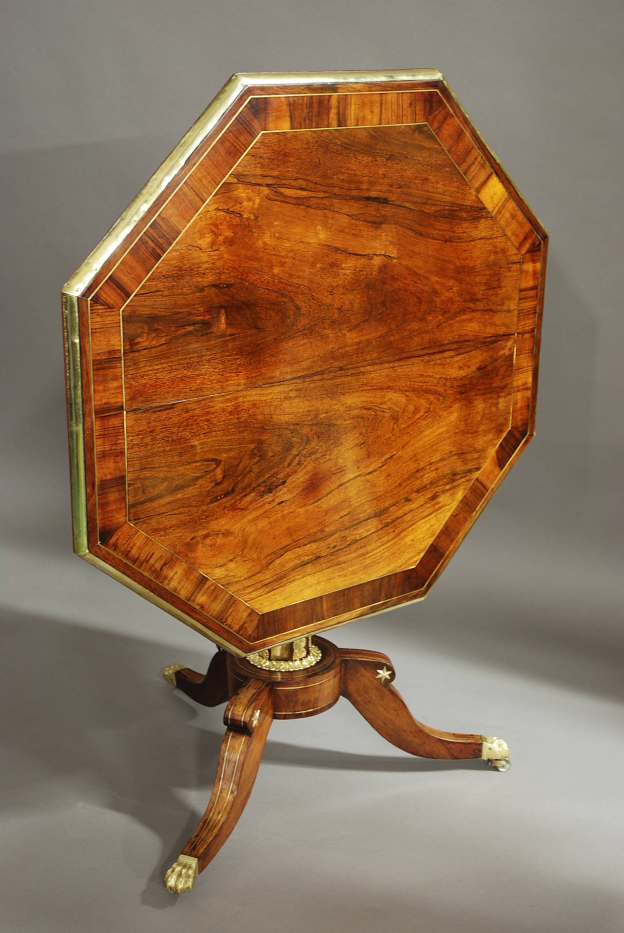 19th Century Regency Tilt-Top Rosewood Centre Table of Octagonal Form In Excellent Condition In Suffolk, GB