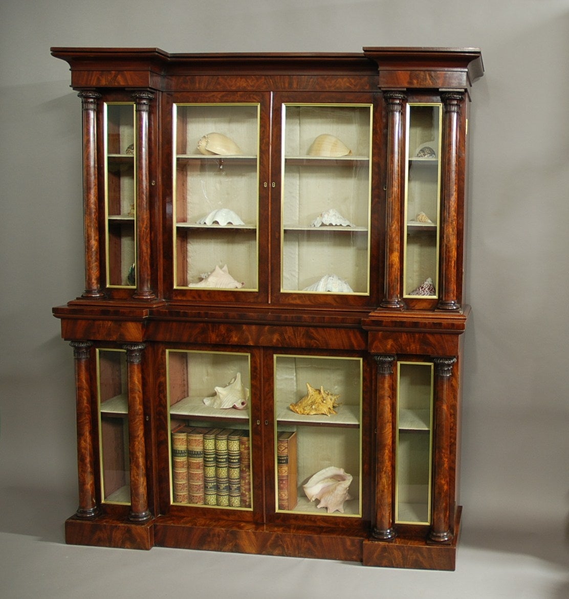English William IV Mahogany Inverted Breakfront Bookcase of Small Proportions