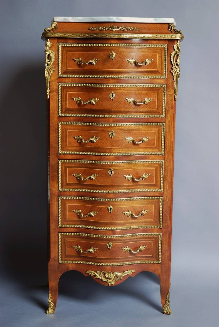 Kingwood and Mahogany Six Drawer Chest of Drawers