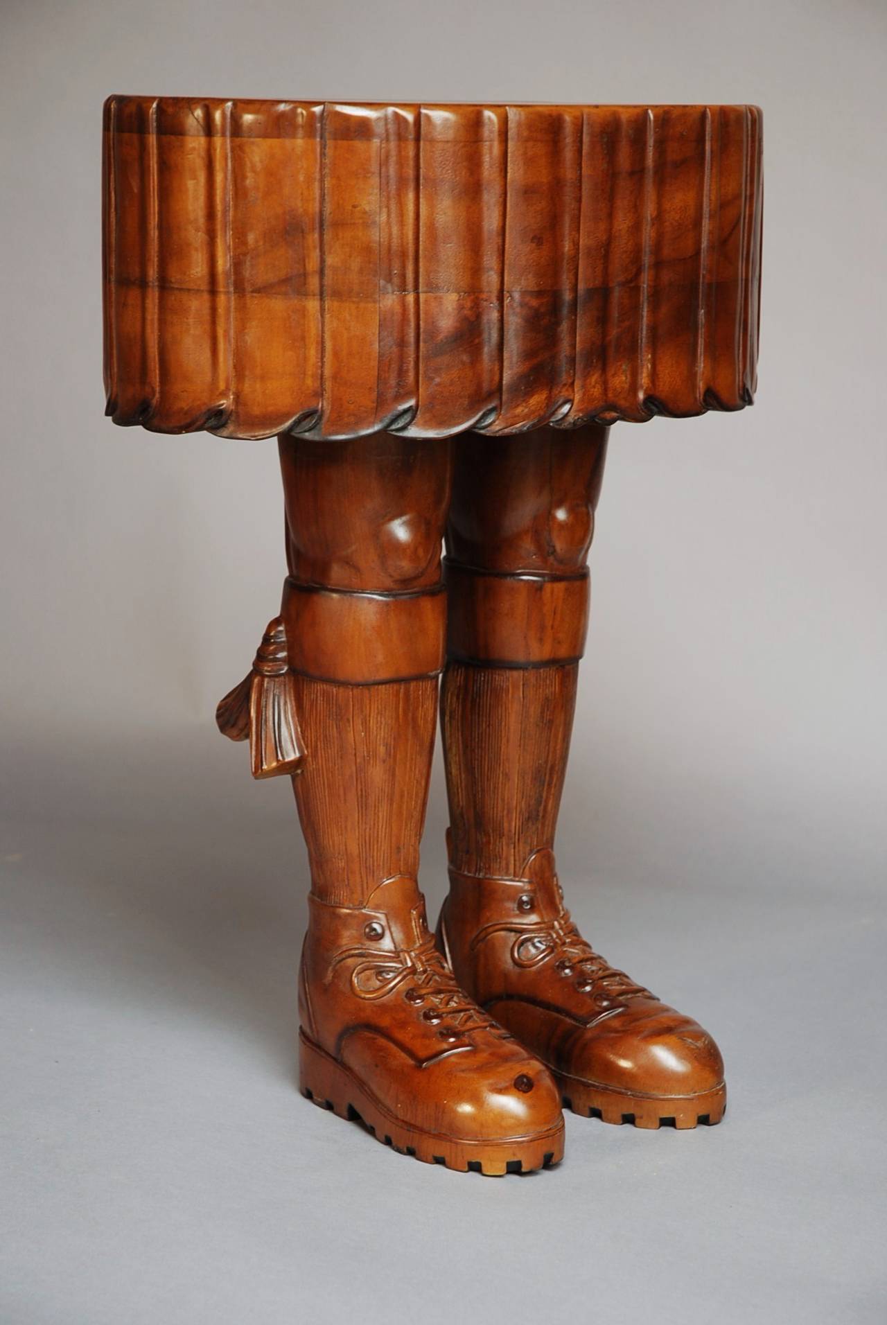 scottish kilt table