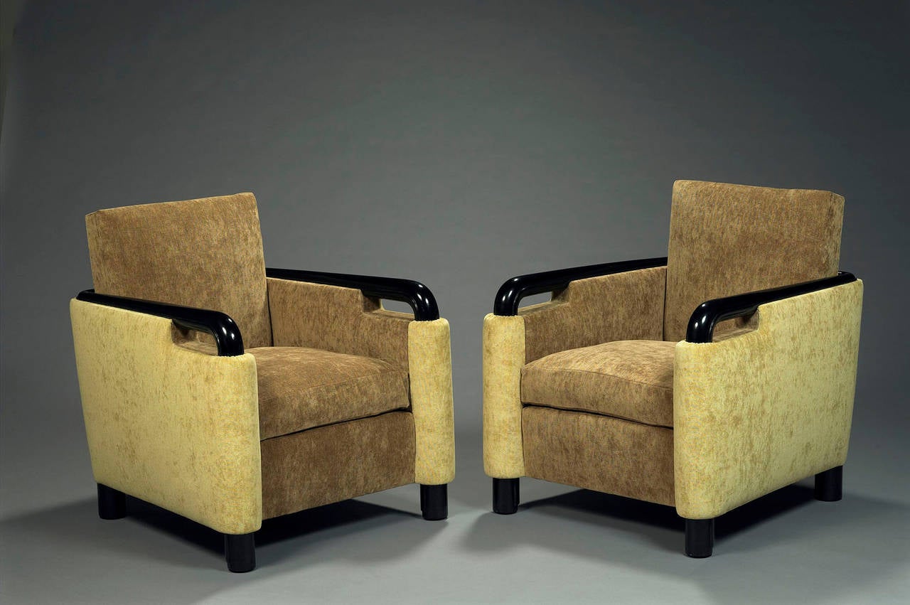 Pair of geometrical black varnished wood armchairs with cylindrical armrests and legs.
Recovered with beige and light brown velvet,
circa 1935.

Bibliography: Les Arts Décoratifs à Lyon, 1910 à 1950, Thierry Roche, Ed. Beau Fixe, 1999, p.16 and