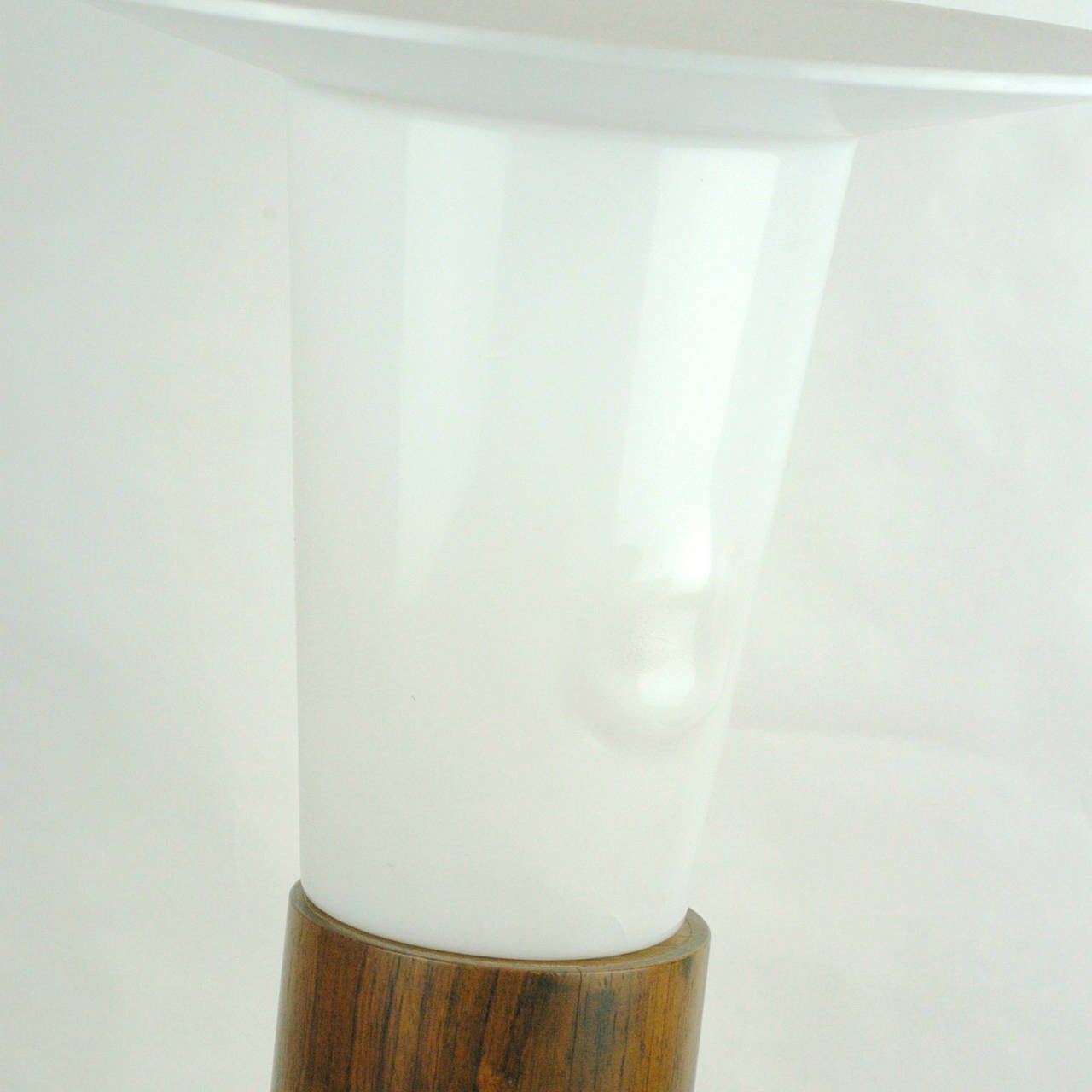Scandinavian Modern Rosewood Table Lamp by U. and O. Kristiansson for Luxus 2