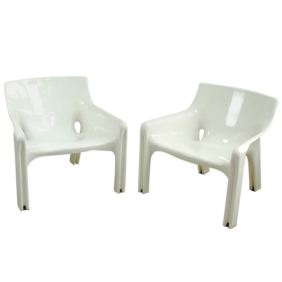 Pair of "Vicario" Lounge Chairs by Vico Magistretti