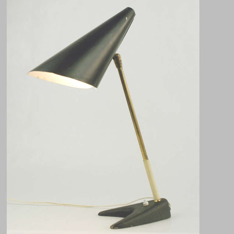 Rare Austrian 1950s table lamp. It´s pure and modernist Design will be perfect for any Mid century or akso modern Interior. It can be used as desk lamp as well as for side or bed side tables