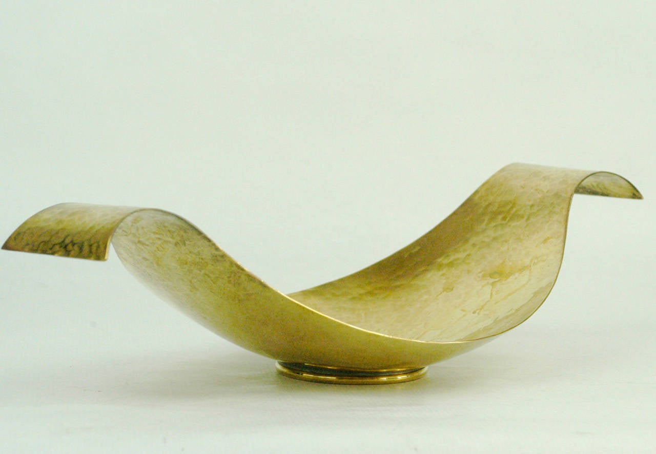 Austrian Modernist Brass Bowl by Werkstätten Hagenauer Wien
