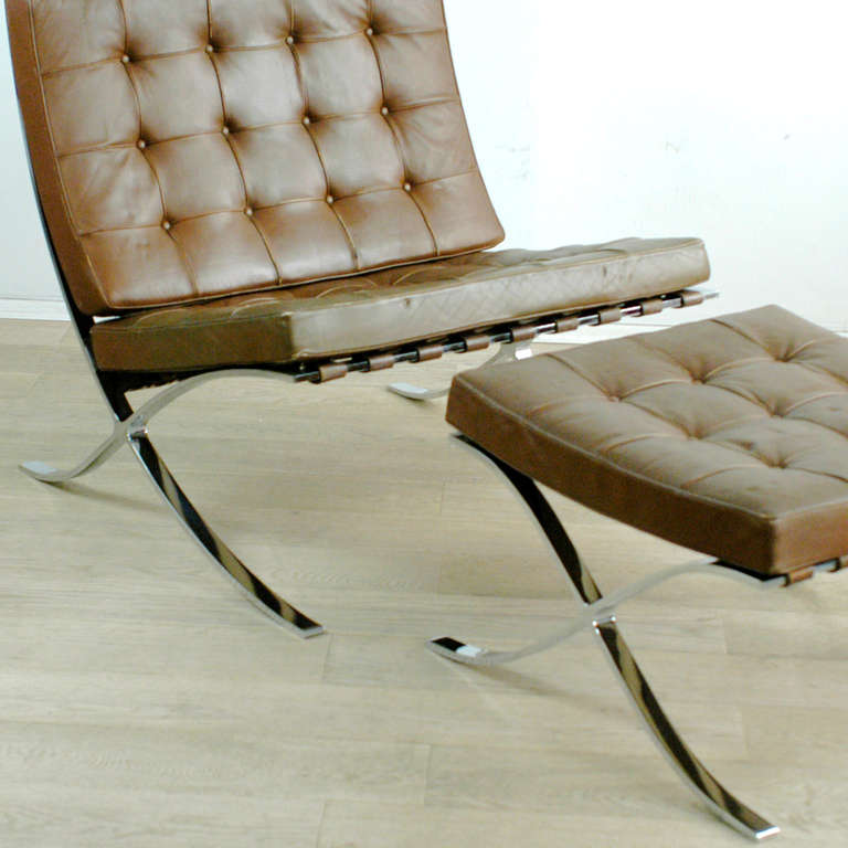 Barcelona Chair with Ottoman In Fair Condition In Vienna, AT