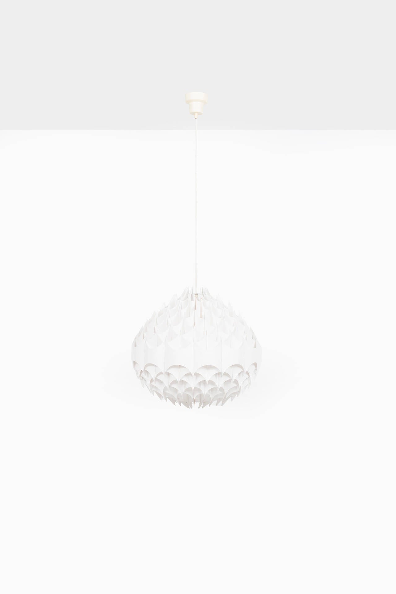 Rare ceiling lamp model Rhythmic designed by Havlova Milanda. Produced by Vest Leuchten in Austria.