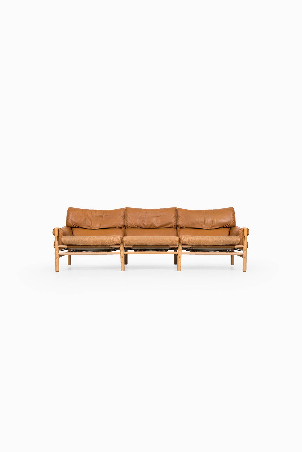 Swedish Arne Norell Kontiki sofa by Arne Norell AB in Aneby, Sweden