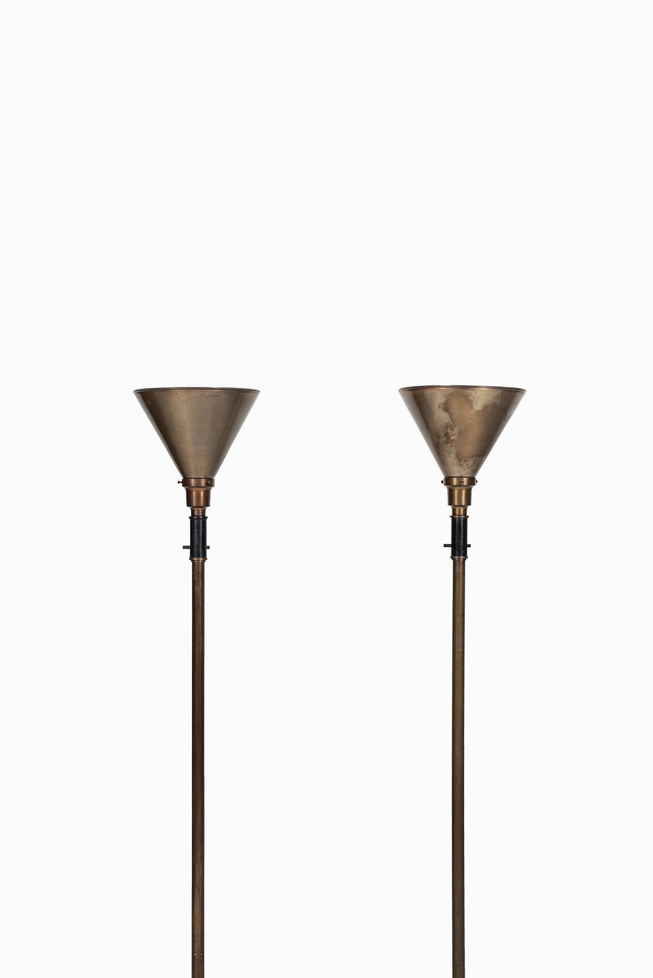 Rare pair of floor lamps / uplights from the 1930's produced by Fog & Mørup in Denmark.