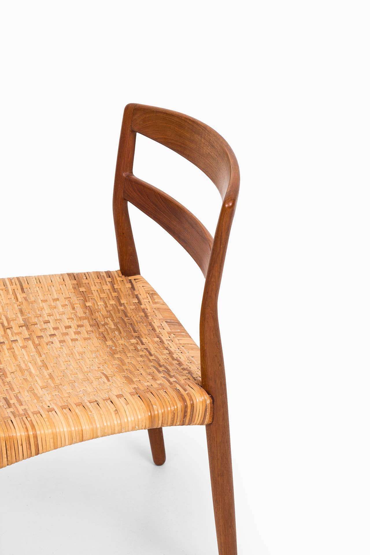 Mid-20th Century Aksel Bender Madsen and Ejnar Larsen Dining Chairs by Willy Beck in Denmark