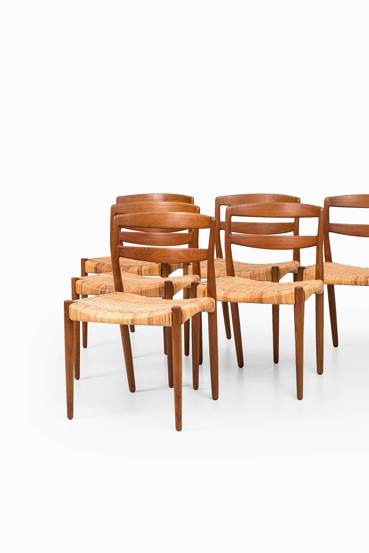 Aksel Bender Madsen and Ejnar Larsen Dining Chairs by Willy Beck in Denmark 3