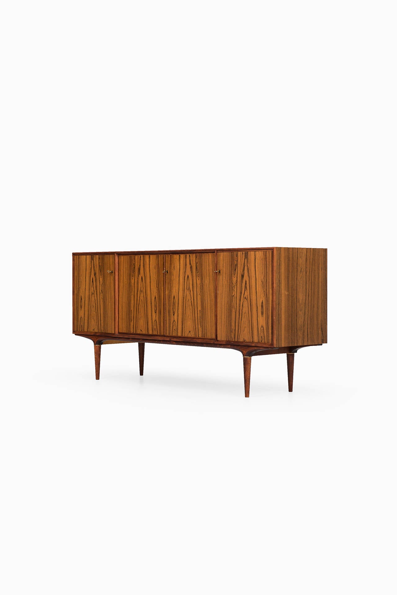 Svante Skogh Sideboard Model Cortina in Rosewood and Brass In Excellent Condition In Limhamn, Skåne län