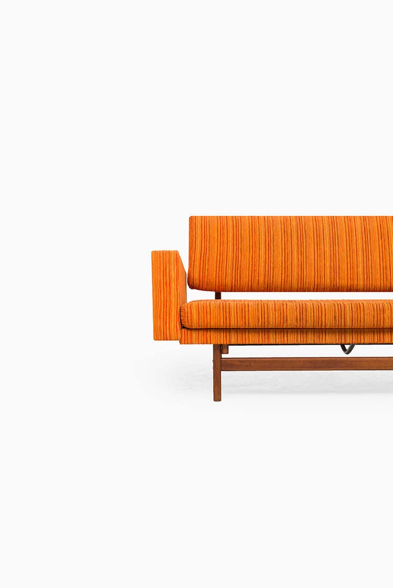 Karl-Erik Ekselius Sofa Produced by JOC, Vetlanda, Sweden 1