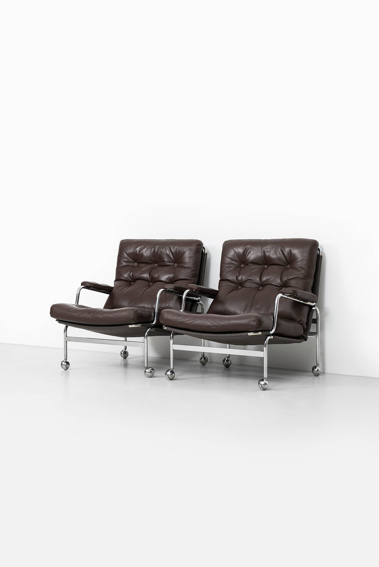 Pair of easy chairs model Karin designed by Bruno Mathsson. Produced by DUX in Sweden.