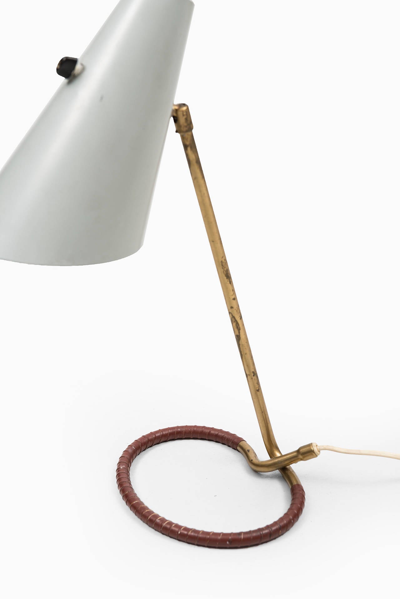 Swedish Hans Bergström Table Lamp Model No. 711 by Ateljé Lyktan in Åhus, Sweden