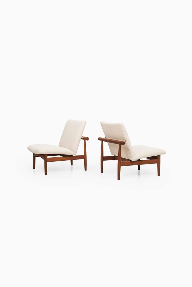 Finn Juhl easy chairs model Japan / FD-137 produced by France & Son in Denmark.